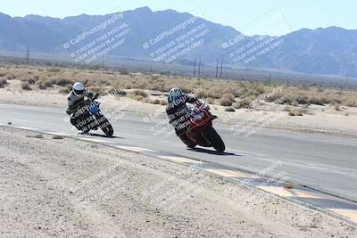 media/Dec-01-2025-Moto Forza (Mon) [[2daa91e15f]]/3-Beginner Group/Session 3 (Turn 16 Inside)/